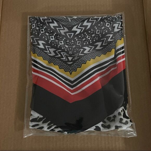 IZ Byer Bandana Style Multiprint Multicolor Top Size M - Picture 10 of 10